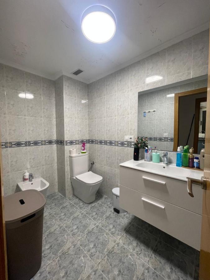 Habitacion Privada En Piso Compartido Hotel Valencia Luaran gambar