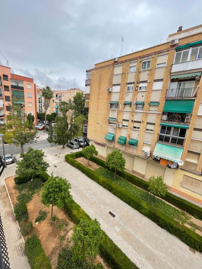 Habitacion Privada En Piso Compartido Hotel Valencia Luaran gambar